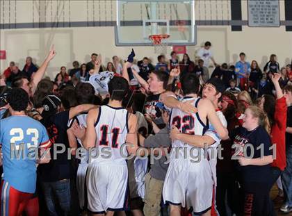 Thumbnail 3 in Unity vs. Northwestern (WIAA D3 Sectional Semi-Final) photogallery.