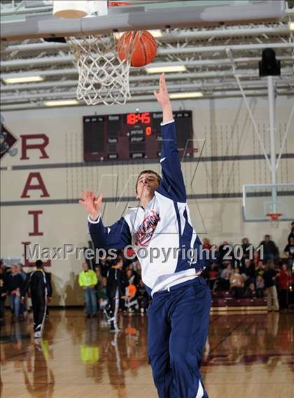 Thumbnail 3 in Unity vs. Northwestern (WIAA D3 Sectional Semi-Final) photogallery.