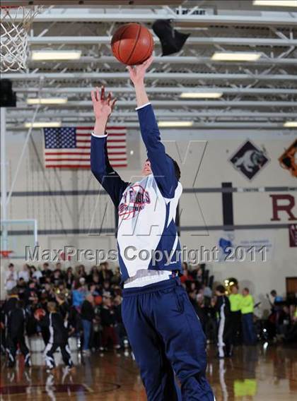 Thumbnail 3 in Unity vs. Northwestern (WIAA D3 Sectional Semi-Final) photogallery.