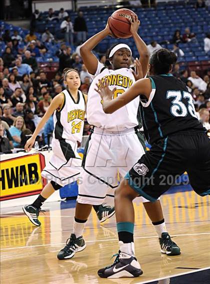 Thumbnail 2 in Kennedy vs. Sheldon (CIF SJS D1 Final) photogallery.