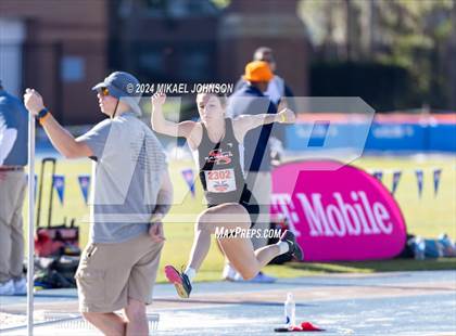 Thumbnail 1 in UF Relays (Saturday - Triple Jump) photogallery.