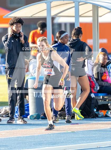 Thumbnail 3 in UF Relays (Saturday - Triple Jump) photogallery.