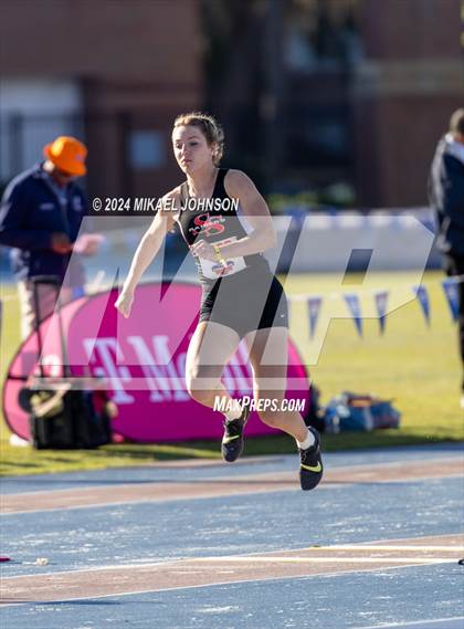Thumbnail 1 in UF Relays (Saturday - Triple Jump) photogallery.