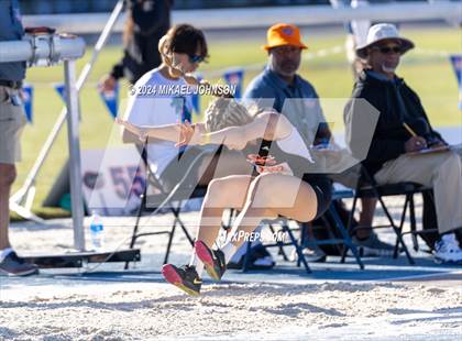 Thumbnail 1 in UF Relays (Saturday - Triple Jump) photogallery.