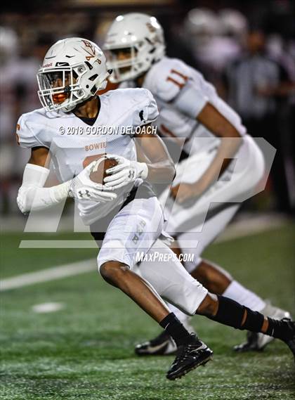 Thumbnail 3 in Bowie @ Lamar photogallery.