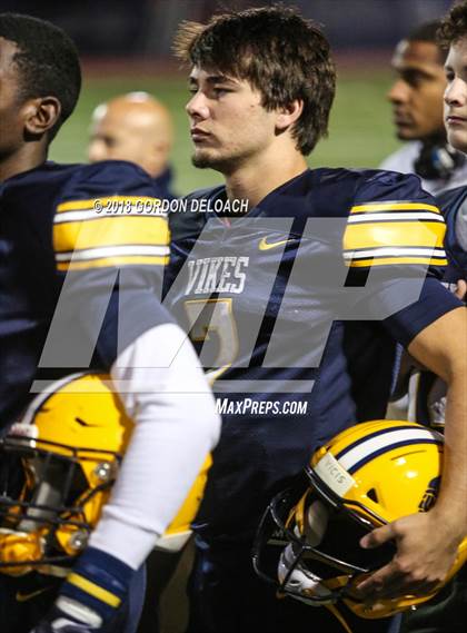 Thumbnail 3 in Bowie @ Lamar photogallery.