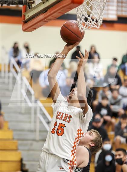 Thumbnail 1 in Reedley @ Selma photogallery.