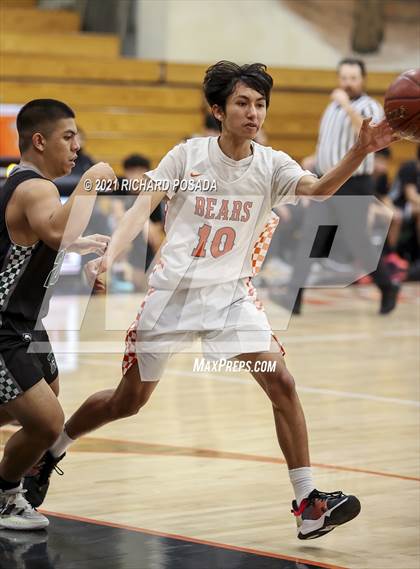Thumbnail 3 in Reedley @ Selma photogallery.