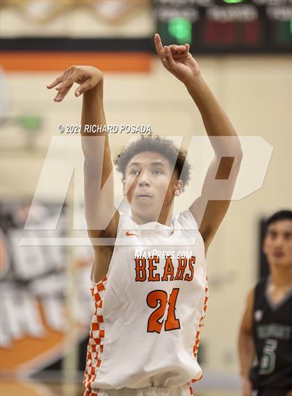 Thumbnail 1 in Reedley @ Selma photogallery.