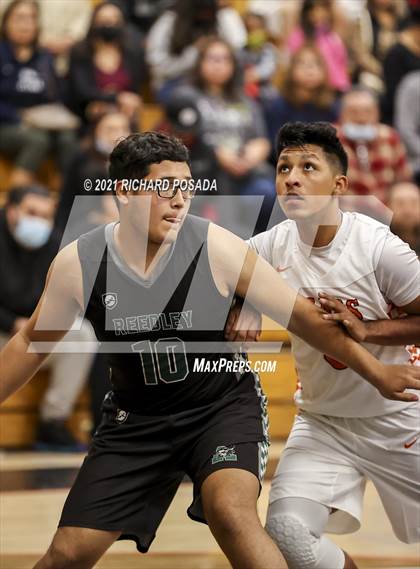 Thumbnail 1 in Reedley @ Selma photogallery.