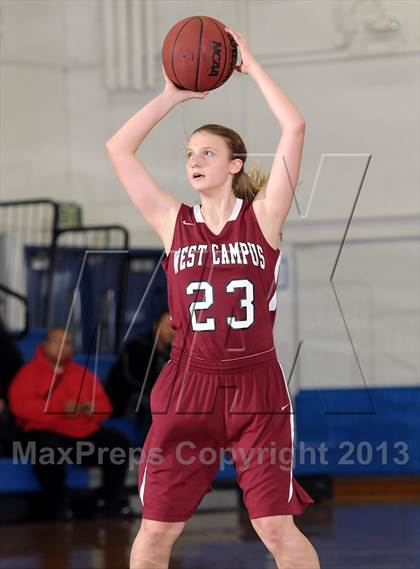 Thumbnail 3 in Granite Bay vs. West Campus (Dorothy Speck Memorial) photogallery.