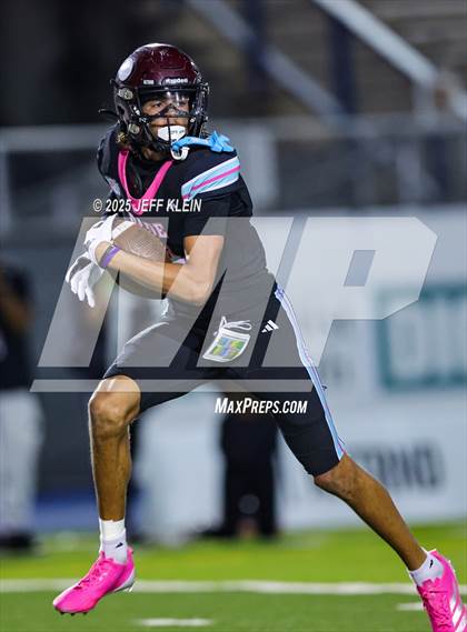 Thumbnail 3 in Crib Classic Dade vs Broward All-Star Showcase photogallery.