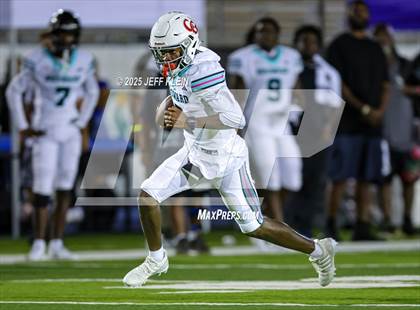 Thumbnail 1 in Crib Classic Dade vs Broward All-Star Showcase photogallery.