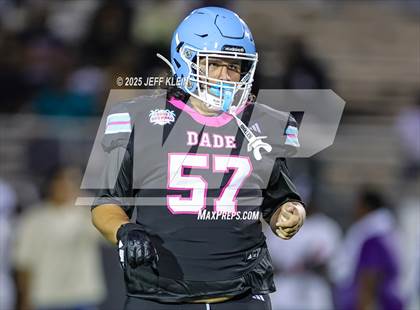 Thumbnail 2 in Crib Classic Dade vs Broward All-Star Showcase photogallery.