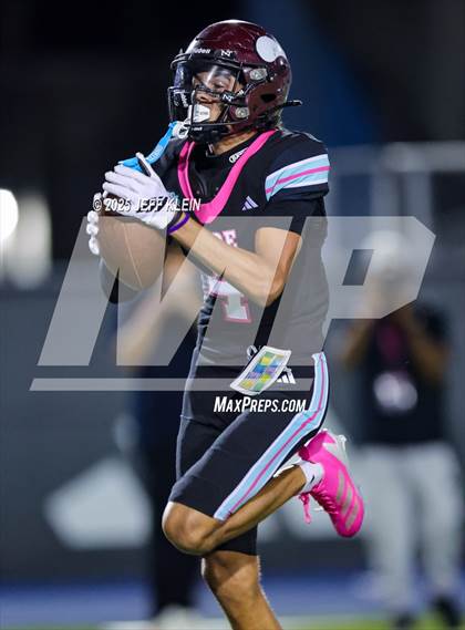 Thumbnail 1 in Crib Classic Dade vs Broward All-Star Showcase photogallery.