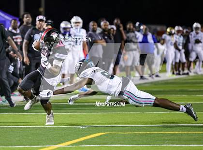 Thumbnail 2 in Crib Classic Dade vs Broward All-Star Showcase photogallery.