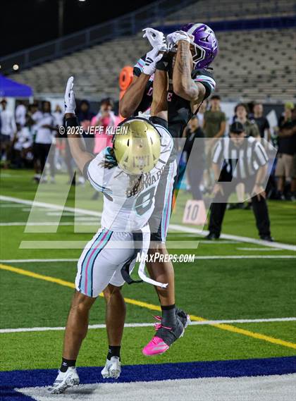 Thumbnail 3 in Crib Classic Dade vs Broward All-Star Showcase photogallery.