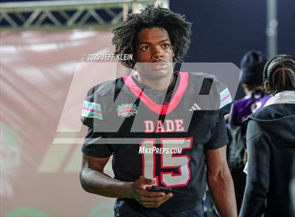 Thumbnail 1 in Crib Classic Dade vs Broward All-Star Showcase photogallery.