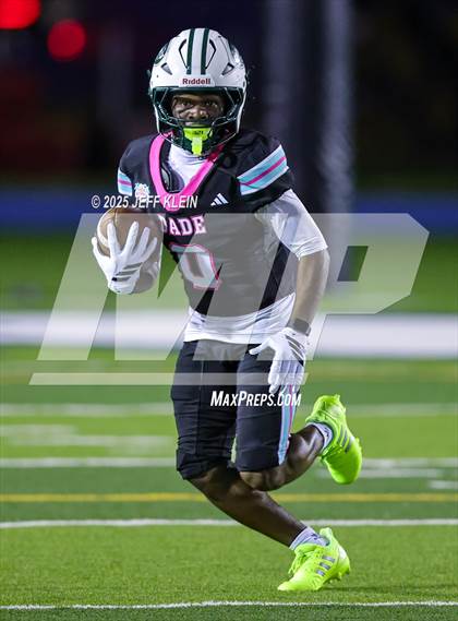 Thumbnail 3 in Crib Classic Dade vs Broward All-Star Showcase photogallery.