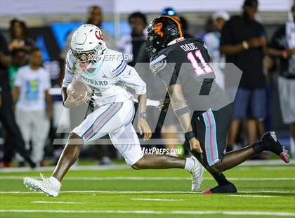 Thumbnail 3 in Crib Classic Dade vs Broward All-Star Showcase photogallery.