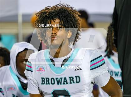 Thumbnail 2 in Crib Classic Dade vs Broward All-Star Showcase photogallery.