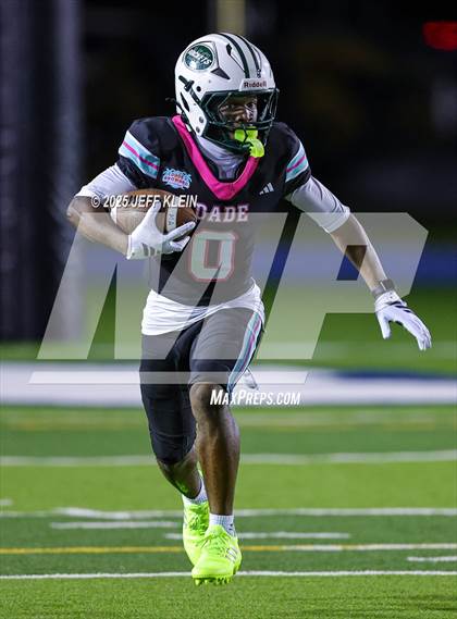 Thumbnail 1 in Crib Classic Dade vs Broward All-Star Showcase photogallery.