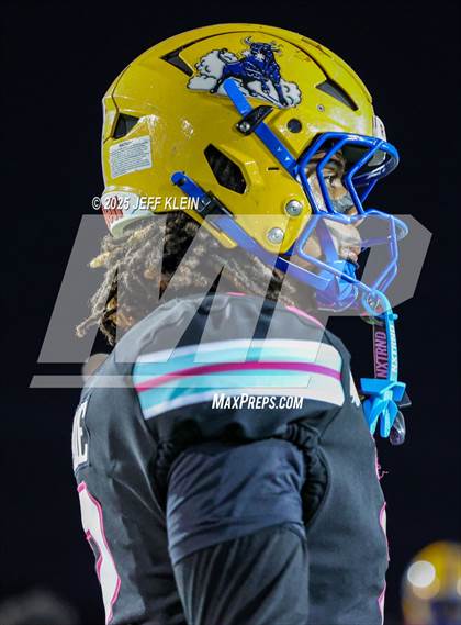 Thumbnail 2 in Crib Classic Dade vs Broward All-Star Showcase photogallery.