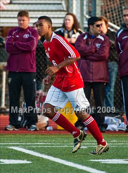 Thumbnail 2 in Catholic Memorial vs Ludlow (MIAA D1 Final) photogallery.