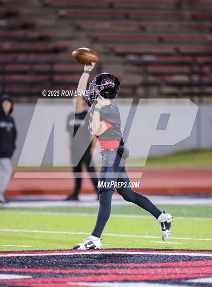 Thumbnail 1 in JV: Norman @ Mustang photogallery.