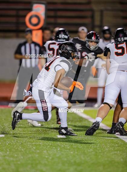 Thumbnail 1 in JV: Norman @ Mustang photogallery.