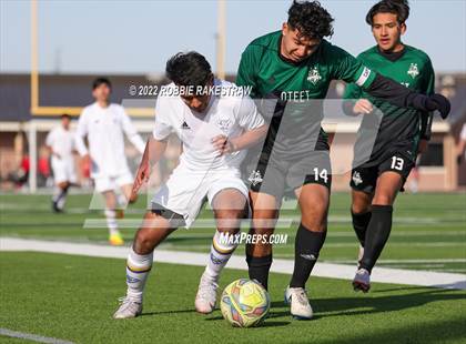 Thumbnail 2 in Sulphur Springs vs. Poteet (Forney Kickoff Tournament) photogallery.