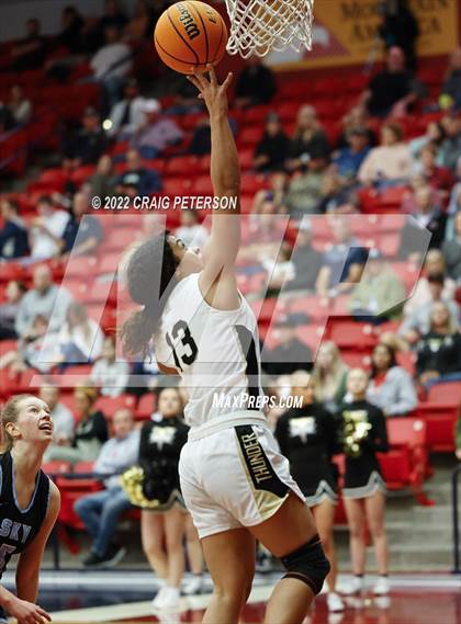 Thumbnail 1 in Desert Hills vs. Sky View (UHSAA 4A Semifinal Playoff) photogallery.