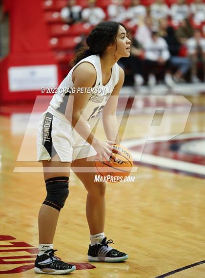 Thumbnail 3 in Desert Hills vs. Sky View (UHSAA 4A Semifinal Playoff) photogallery.