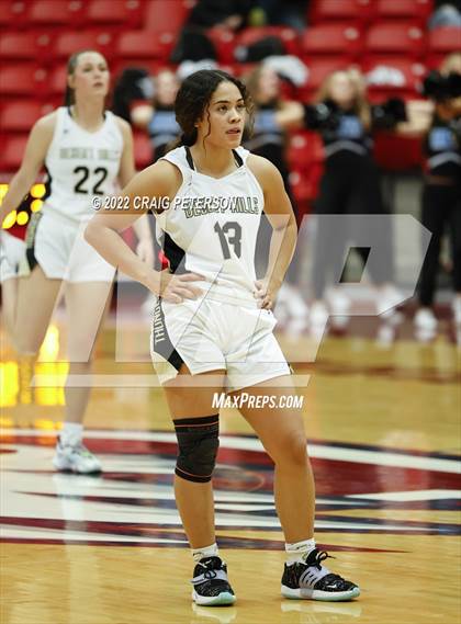 Thumbnail 1 in Desert Hills vs. Sky View (UHSAA 4A Semifinal Playoff) photogallery.