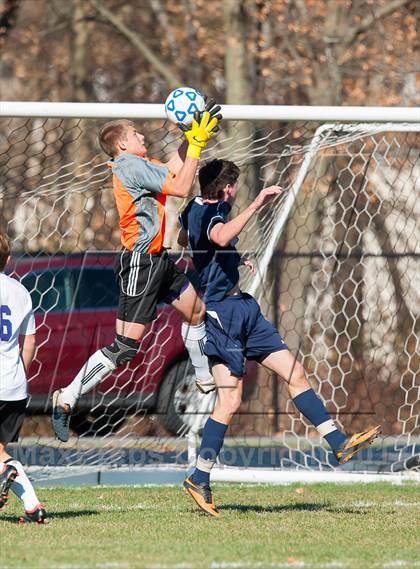 Thumbnail 3 in Monroe-Woodbury vs. Massapequa (NYSPHSAA Class AA Semifinal) photogallery.