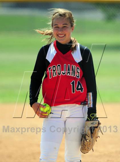 Thumbnail 3 in Fruitland vs Homedale (IHSAA 3A Final) photogallery.
