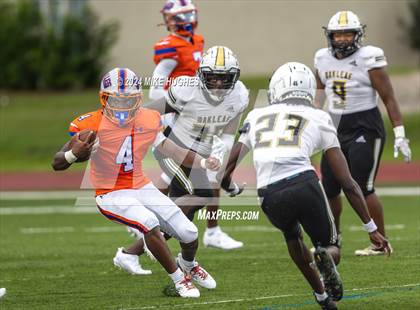 Thumbnail 1 in Oakleaf @ Bolles photogallery.