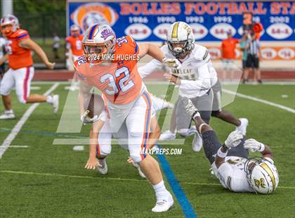 Thumbnail 2 in Oakleaf @ Bolles photogallery.