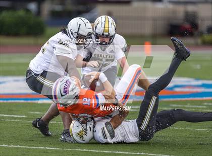 Thumbnail 3 in Oakleaf @ Bolles photogallery.