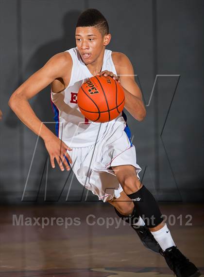 Thumbnail 3 in Dawson @ Alief Elsik (McDonald's Texas Invitational) photogallery.