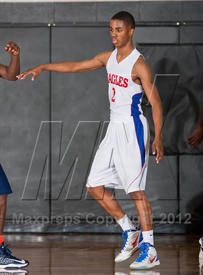 Thumbnail 3 in Dawson @ Alief Elsik (McDonald's Texas Invitational) photogallery.