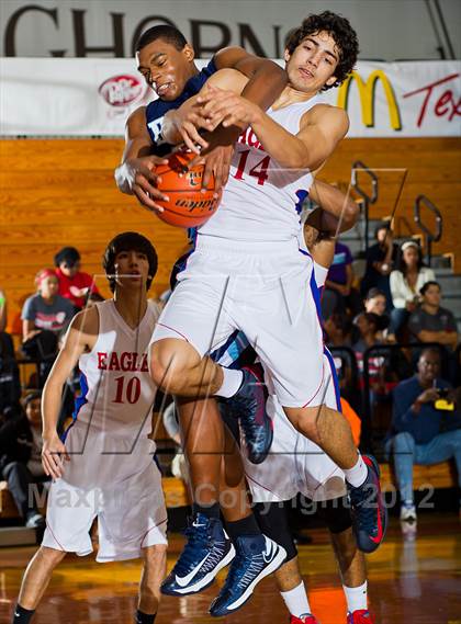 Thumbnail 2 in Dawson @ Alief Elsik (McDonald's Texas Invitational) photogallery.