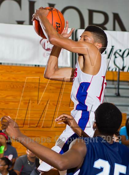 Thumbnail 3 in Dawson @ Alief Elsik (McDonald's Texas Invitational) photogallery.
