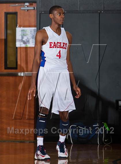 Thumbnail 2 in Dawson @ Alief Elsik (McDonald's Texas Invitational) photogallery.
