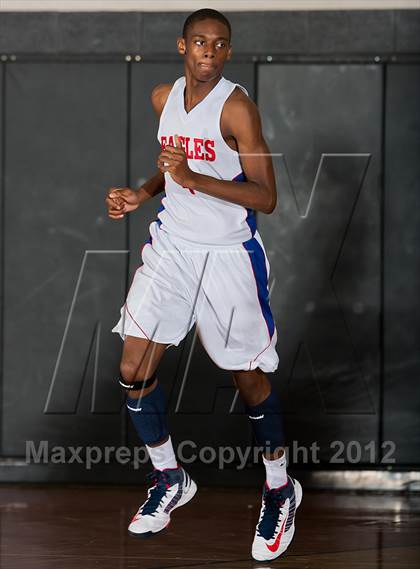 Thumbnail 2 in Dawson @ Alief Elsik (McDonald's Texas Invitational) photogallery.