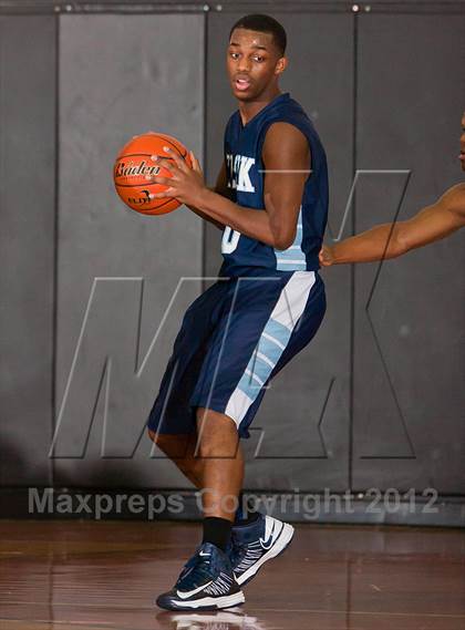 Thumbnail 3 in Dawson @ Alief Elsik (McDonald's Texas Invitational) photogallery.