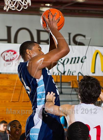 Thumbnail 2 in Dawson @ Alief Elsik (McDonald's Texas Invitational) photogallery.