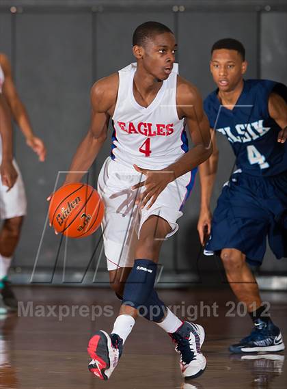 Thumbnail 1 in Dawson @ Alief Elsik (McDonald's Texas Invitational) photogallery.