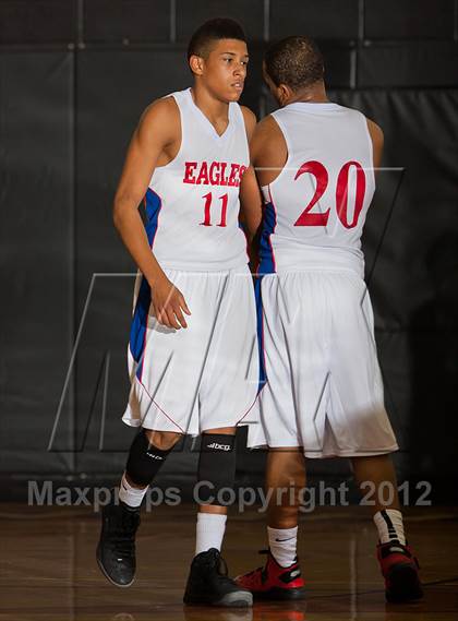 Thumbnail 2 in Dawson @ Alief Elsik (McDonald's Texas Invitational) photogallery.