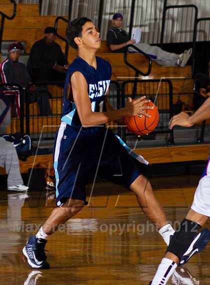 Thumbnail 2 in Dawson @ Alief Elsik (McDonald's Texas Invitational) photogallery.
